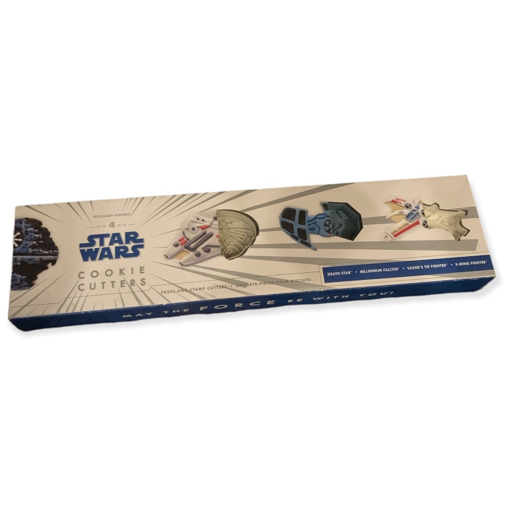 *Williams Sonoma Set of 4 Star Wars Limited Edition Cookie Cutters